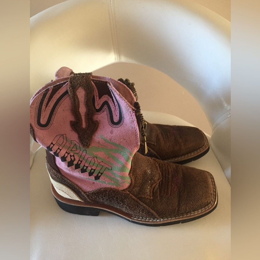 Ariat Girls Cowboy Boots size 12